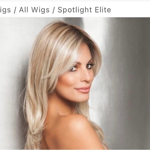 Raquel Welch Spotlight ELITE Hand-Tied Synthetic Lace Front Wig in Golden Pecan - Picture 4 of 13